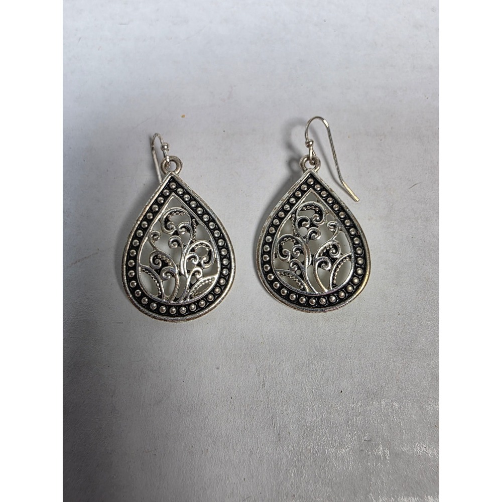 Silver Tone Filigree Teardrop Dangle Earrings Scroll Openwork Boho 1"
